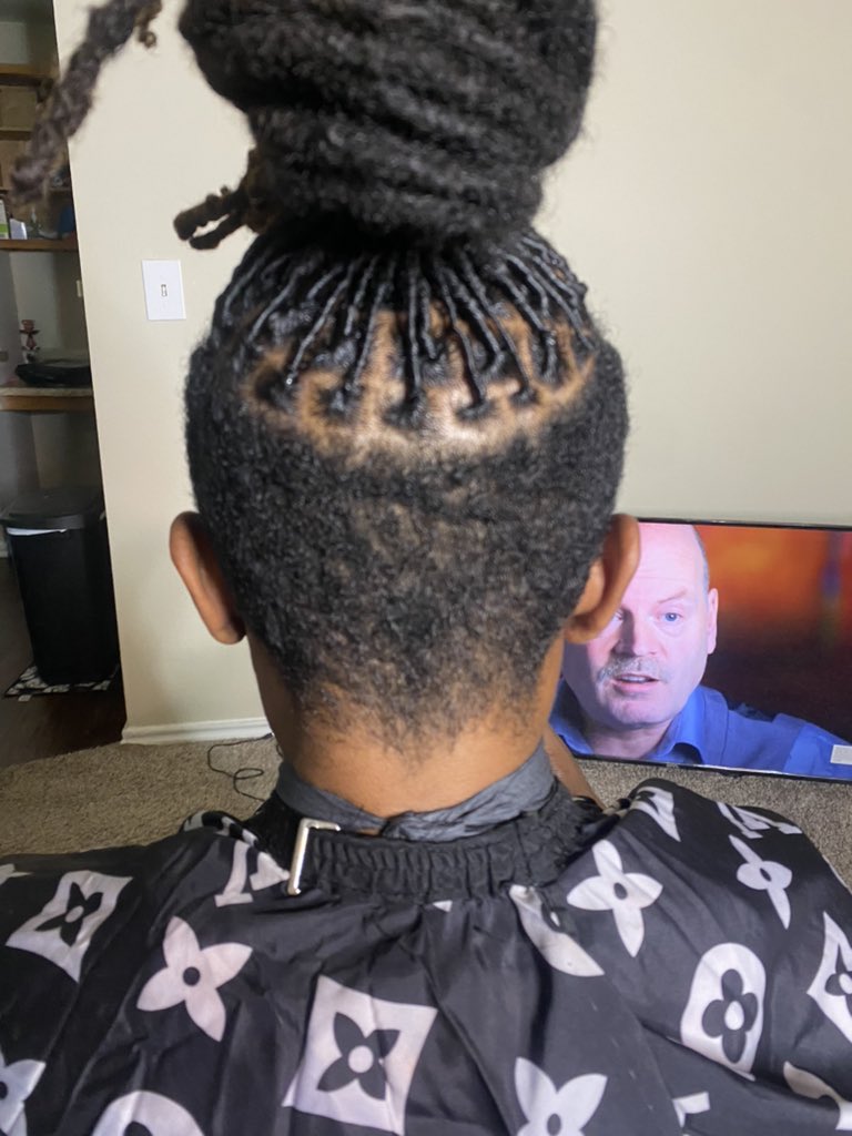 kolekutz_'s tweet image. Chops forever going federal!🔥

#htxhair #houstontx #houstonlocs #htxlocs #htxloctician #trending #viral #htxbarber