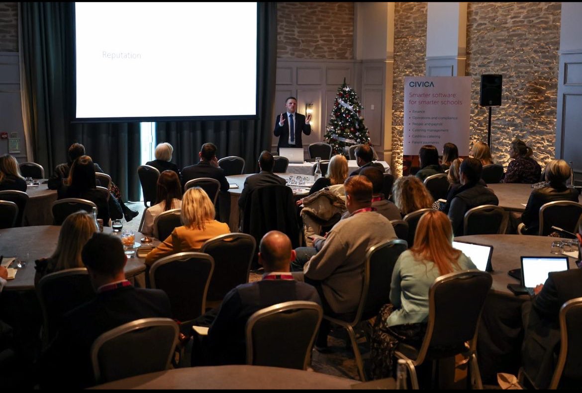 imzackgrimes's tweet image. I thoroughly enjoyed delivering my talk to a packed room at the @OptimusEd MAT Summit this morning, which was on increasing the attractiveness of your Trust allowing me to share some of our MarComms best practices @LaurusTrust 

Thank you to everyone who came! #oeMATs