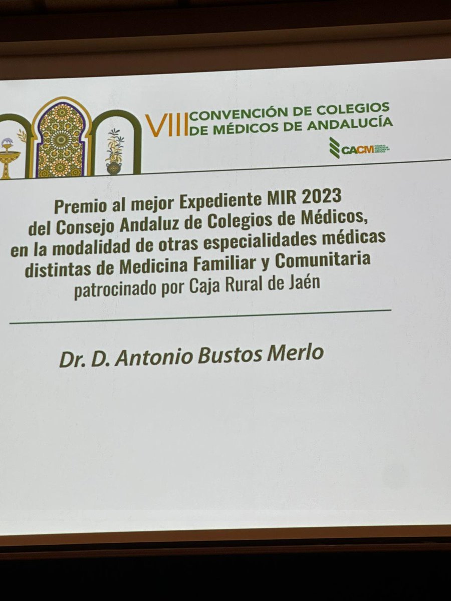 🥇Mejor expediente MIR a nuestro internista Antonio Bustos concedido por el @CACM_Andalucia Un orgullo para la gran familia del Hospital.