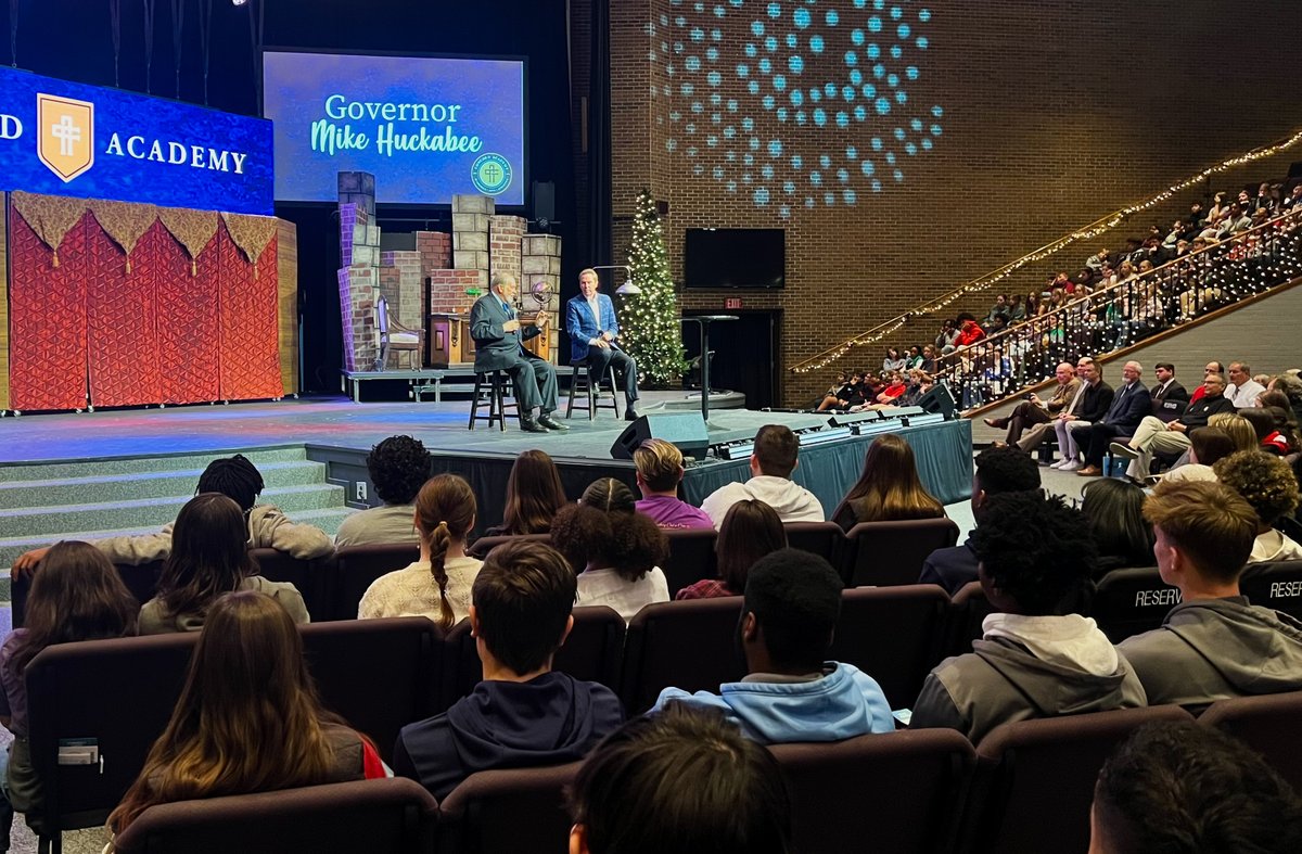 RepMarkWalker's tweet image. Amazing day! Grateful to have had my friend, Governor Mike Huckabee, join me in Cabarrus County at Concord Academy with 1,000+ attendees in the chapel. We had a powerful conversation with supporters, pastors, students, and community leaders, emphasizing the spiritual battle and