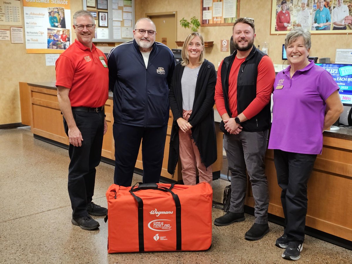 AHAPennsylvania's tweet photo. We’re putting lifesaving skills into the hands of more people, including hundreds of @psfcabig33 student athletes and supporters, thanks to sponsor @Wegmans. Read more: https://t.co/ldbesTeFkN #CPRwithHeart https://t.co/Fv2tMRGRhV