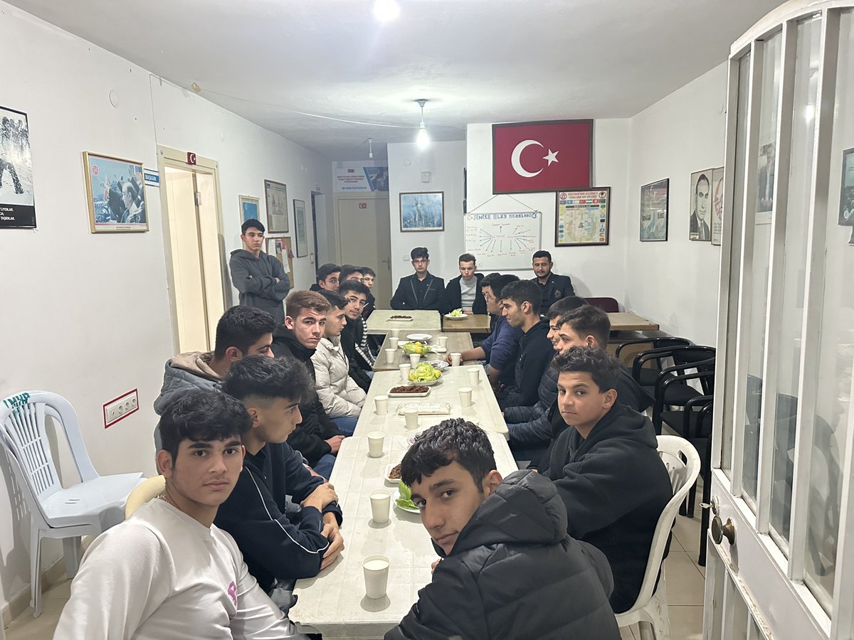 Var Olsun Ülkü Ocakları…🇹🇷