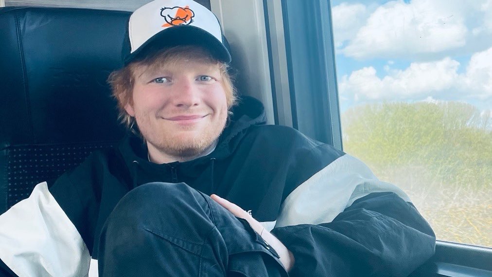 Audacy's tweet photo. Just hangin' with our bff, @edsheeran on a train 🛤️ https://t.co/X98ZD2bZa0