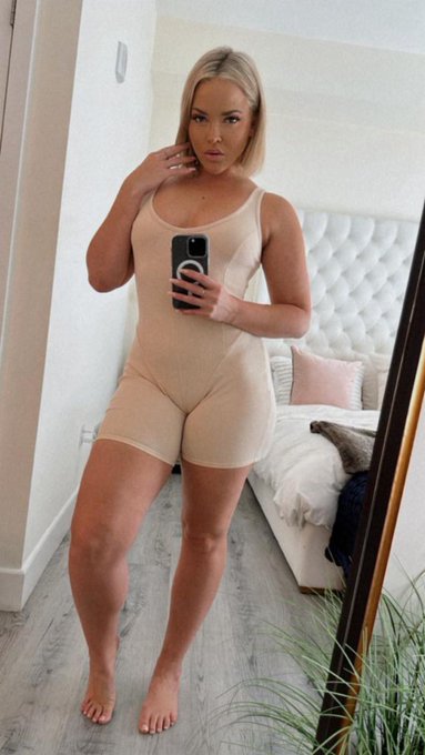 OnlyFans https://t.co/u3IOstn0SM https://t.co/OnEH1LBG8m