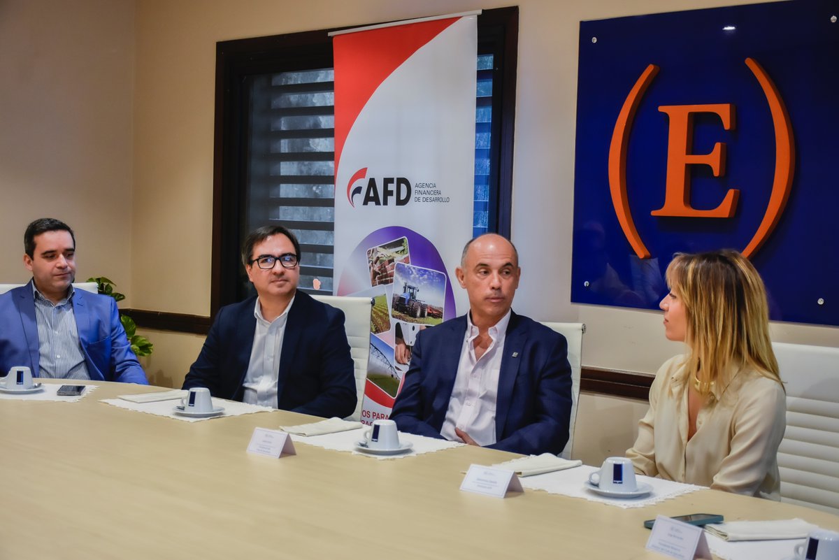 afd_py's tweet photo. Hoy compartimos con orgullo nuestro trabajo en sostenibilidad y presentamos nuestro bono sostenible con el Club de Ejecutivos del Paraguay.

Agradecemos el respaldo del sector privado y reafirmamos nuestro compromiso con la construcción de un futuro sostenible. 🌍💼 https://t.co/OaOwDiSXcO