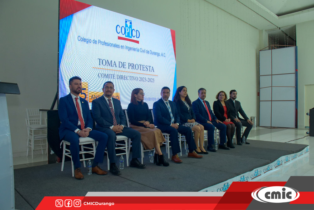 cmicdurango's tweet photo. La Casa de los Constructores fue sede de la Toma de Protesta de la Mesa Directiva 2023-2025 del #COPICD, que tendrá a bien dirigir la M.C. Silvia Azucena Meza Espinosa. Es un honor que nuestro presidente el Arq. @montelongo_raul, haya sido parte del presídium.

¡Enhorabuena! https://t.co/QdpJMkqoKJ