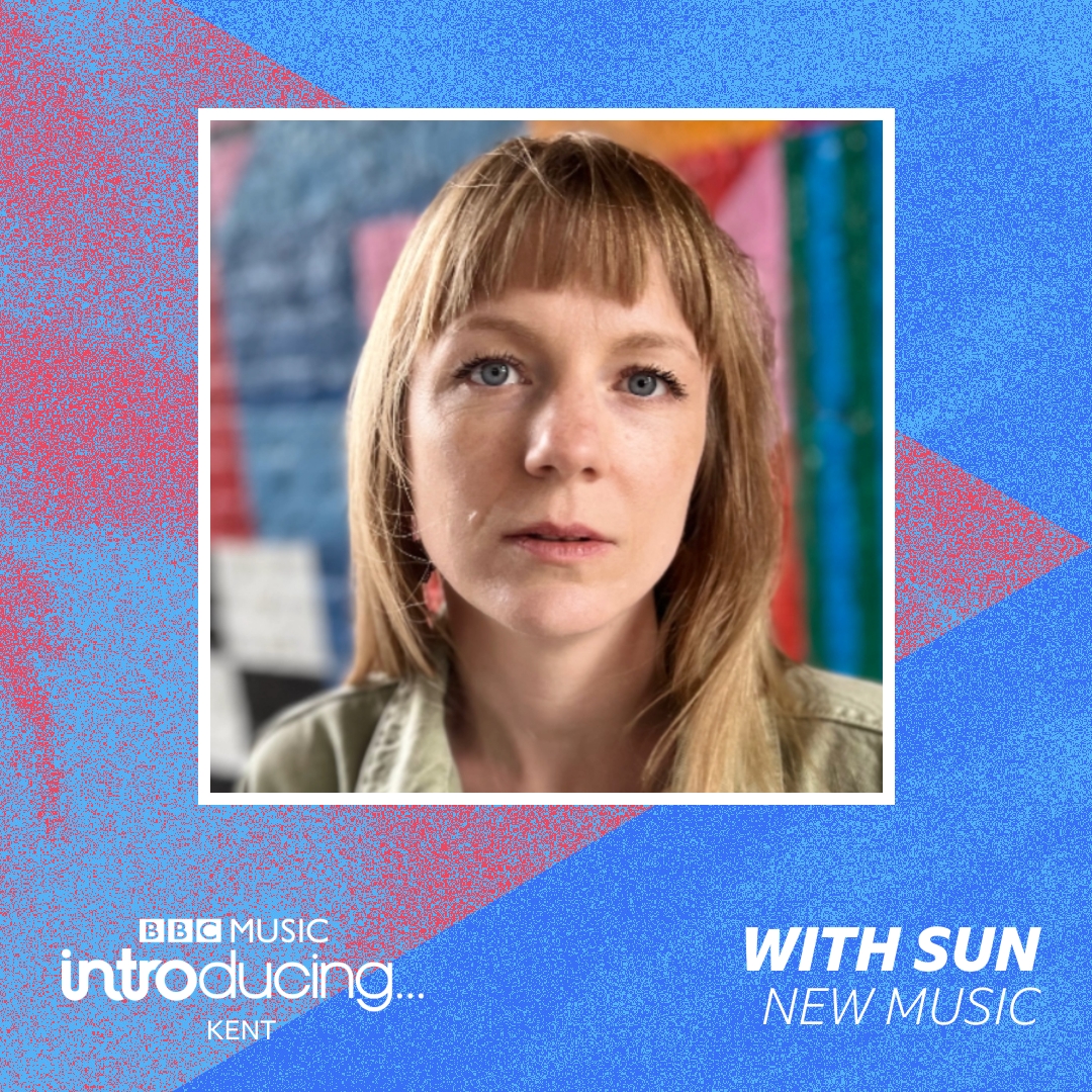 With Sun (@withsunmusic) on Twitter photo All 125 seconds of Holding are getting a spin on the airwaves right now 8-10pm thanks to the one and only <a href="/AbbieAbbiemac/">Abbie McCarthy</a> 💜
You can tune in live right here 👇🏻bbc.co.uk/programmes/p0g… All 125 seconds of Holding are getting a spin on the airwaves right now 8-10pm thanks to the one and only <a href="/AbbieAbbiemac/">Abbie McCarthy</a> 💜
You can tune in live right here 👇🏻bbc.co.uk/programmes/p0g…