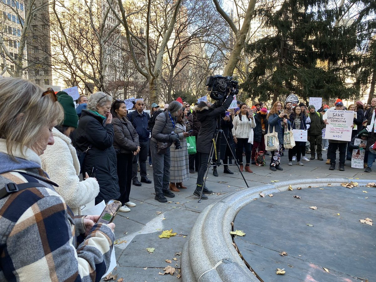 HarveyforNY's tweet photo. Joined @GrowNYC to call on @NYCMayor to #SaveOurCompost from proposed budget cuts.  Community compost programs:
✅Divert more than 8.3 million pounds of organic waste from landfill
✅ Provide fundamental and essential ways to mitigate and adapt to climate change https://t.co/Qbku7Cb7UG