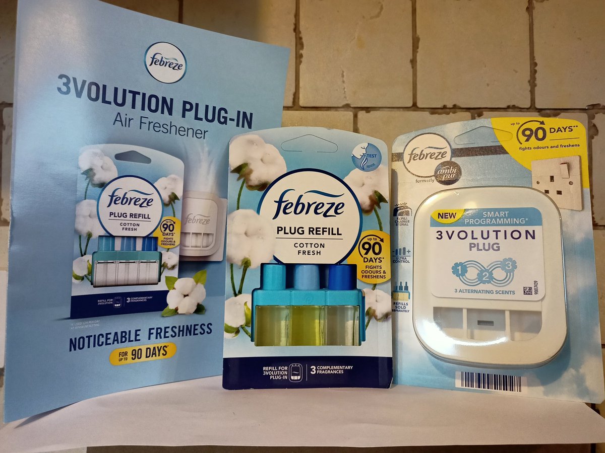 What makes #Febreze3Volution Plug-In Air Freshener so special? The cotton fresh scent is lovely in the kitchen. It eliminates even the strongest food odors on the lowest setting. #FebrezeFirstImpressions #savvycircle @supersavvymeofficial @BM_stores#FebrezeFirstImpressions #ad