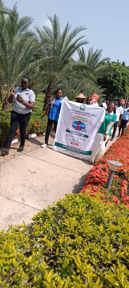 mkfoundation7's tweet photo. We walked the talk at Baze University. An #awareness was done for the students on #HIV, and also on Pre and post exposure prophylaxis. Informative materials and oral HIV Self-Test kits were also distributed. Join us again on Friday, 1st Dec, and Tuesday, 5th Dec! 🎯#WorldAIDSDay https://t.co/dXw1okHy5t