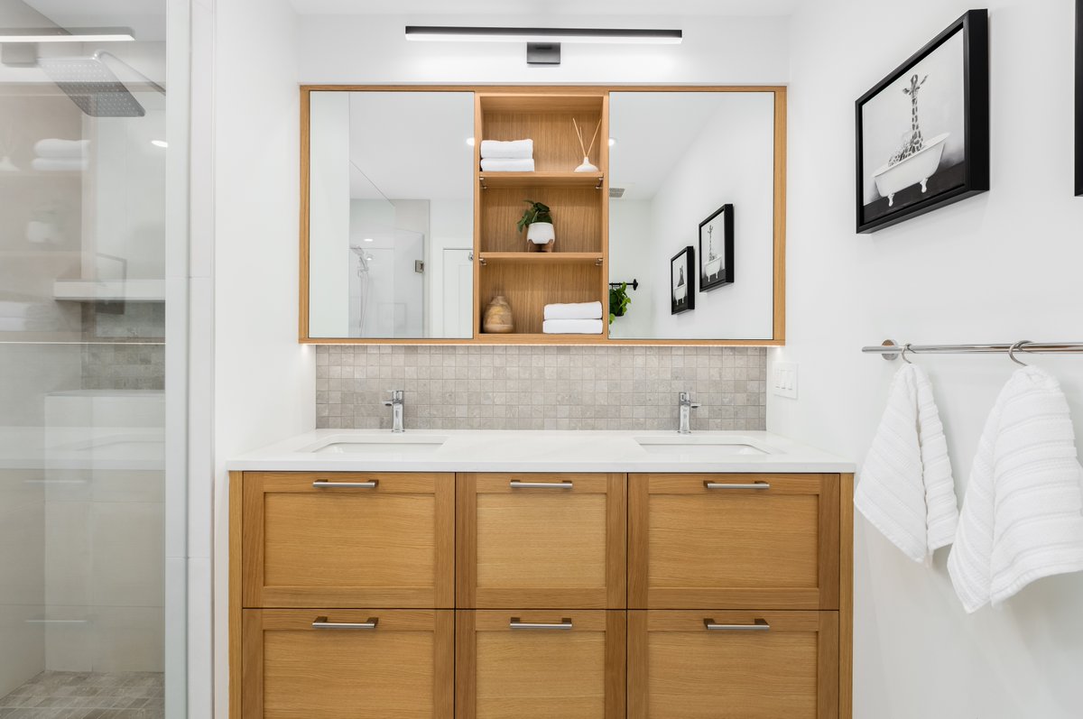 Ready for that dream bathroom countertop makeover? From family mornings to guest impressing, enjoy personalized features &amp; improved aesthetics. Reach out today and get a tailored quote! 

canadiancountertops.com