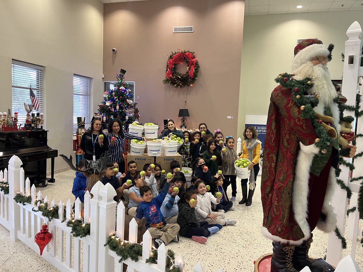 Thank you to Mainfreight for their delicious, nutritious donation of apples for our entire school.   One of our business partners, gracias Marisol Salgado, we will enjoy🍏🍏🍏🍎