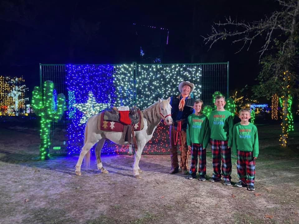 WeedHackerMovie's tweet photo. Here is our director, Jody Stelzig in his element, doing his cowboy performance at Lone Star Lights in Huntsville. These images capture the essence of his dynamic personality and his ability to immerse himself in every role he takes on, from stuntman to directing. 🤠✨ #movies https://t.co/8zUqVxQPBq