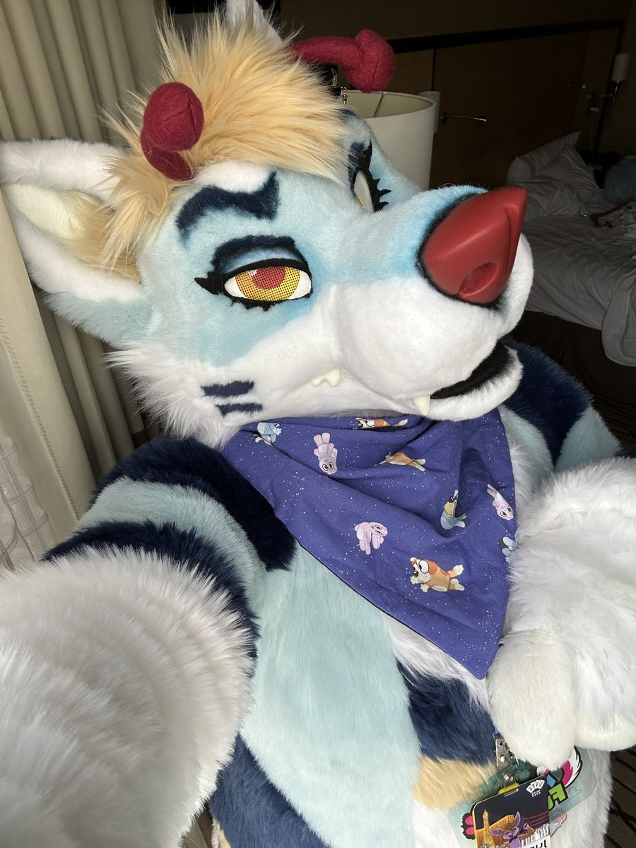 kaijupy's tweet image. Heading to the Hyatt for a bit! Come say hello if you see me mwah! #MFF #MFF2023