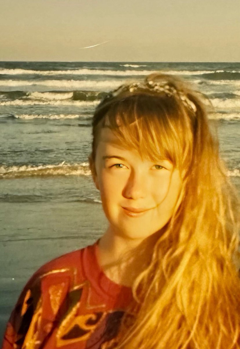 1995
A 12 year old me at the beach in Corpus Christi. 🤣
#ThrowbackThurday