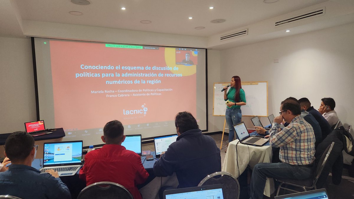 Franco Cabrera de <a href="/lacnic/">lacnic</a> presenta políticas de administración de recursos de Internet en el evento Unidos, conectamos Colombia al futuro <a href="/NapColombia/">NAP Colombia</a> @ISOCColombia #UnidosConectamosColombia