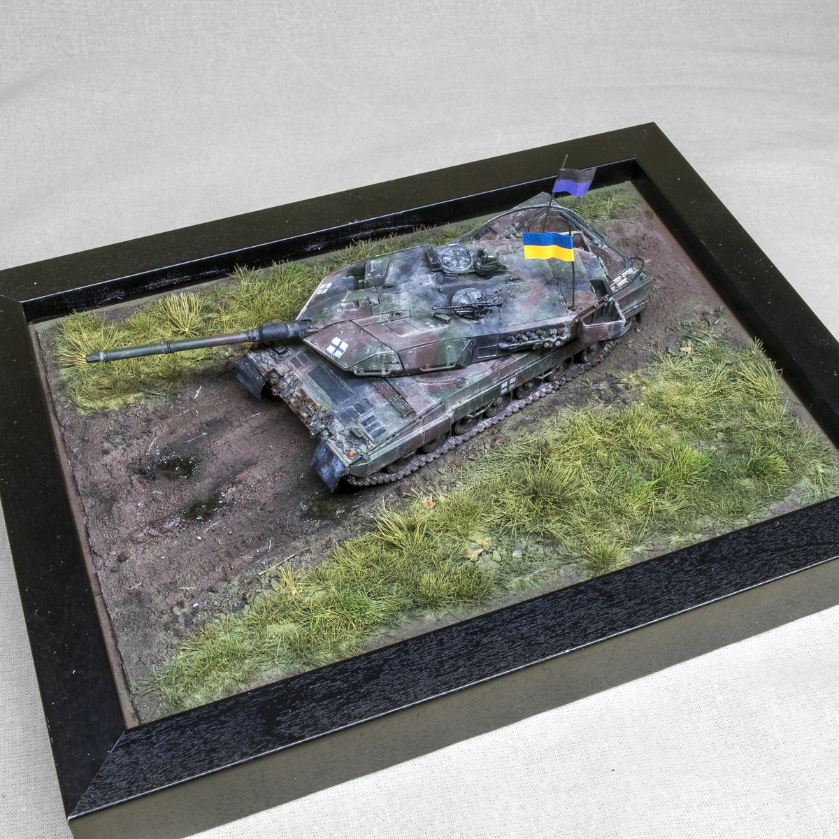 FyrisMinis's tweet image. More shots of my #leopard2 diorama

#JFFTANK #tank #panzer #UkraineWar #UkraineRussiaWar #weathering #diorama #craft #scalemodel #modelismo @AMMOMIG