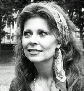 FrankMalfitano's tweet image. CLASSIC FILM MUSINGS: Thinking about how the talented &amp;amp; combustible actor #RipTorn 🥃 was married to 3 very gifted but very eccentric actresses #GeraldinePage #AnnWedgeworth &amp;amp; #AmyWright not sure exactly what this means except perhaps birds of a feather 🎭🎬😜