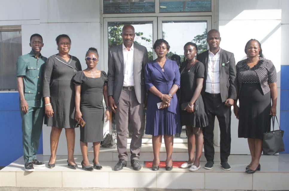 FidaOndo's tweet photo. On 21st November,  2023; FIDA Ondo received the officers of the Human Rights Commission led by the Ondo State Coordinator, Mr Sunday Oyewole. The working  visit was necessary to foster collaboration towards commemorating the Human Rights Day, 2023, which ends the 16days https://t.co/bifb6Het1r