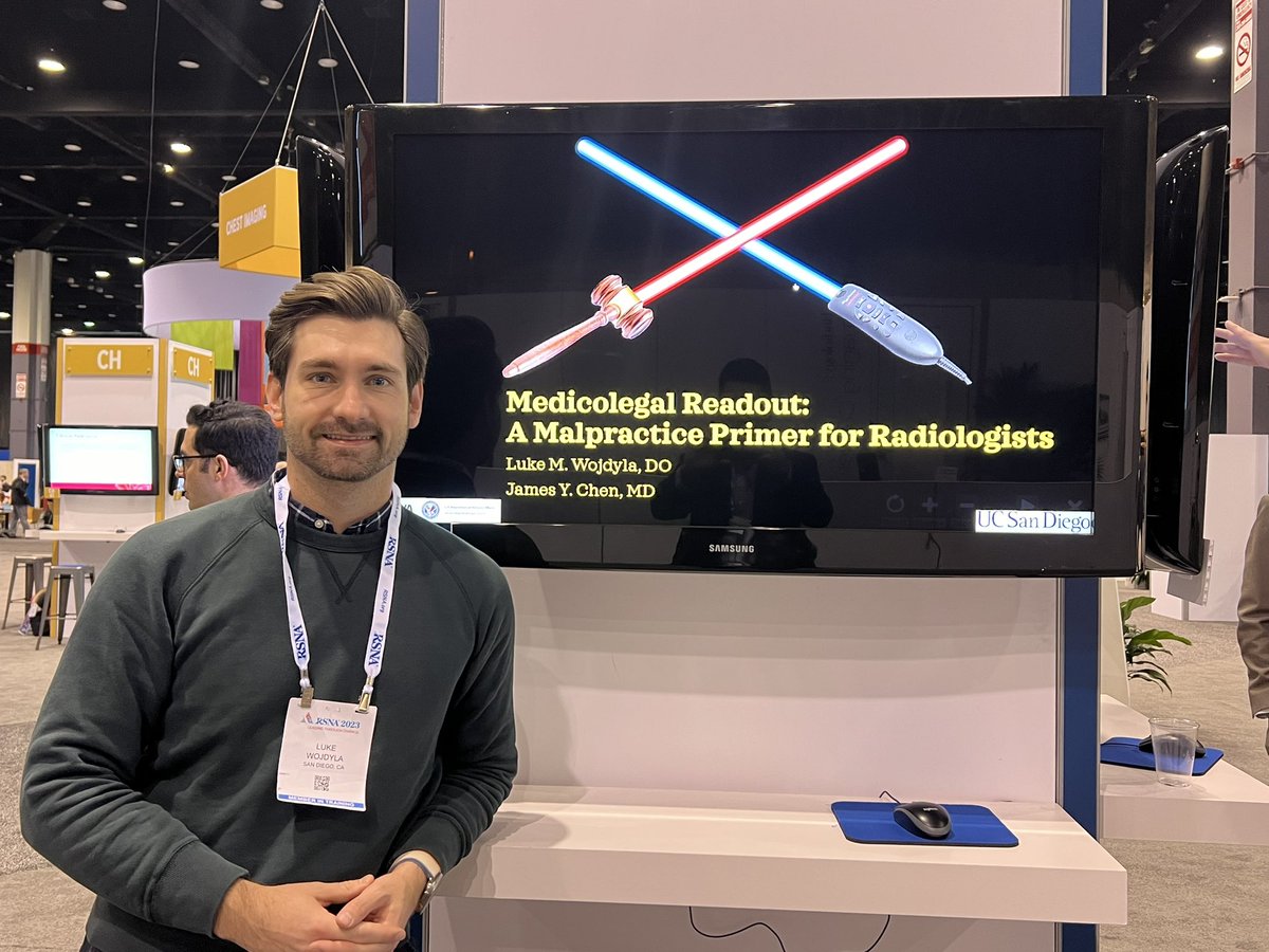 Congratulations @lukewojdyla for receiving the Magna Cum Laude Award for his incredible educational exhibit! We are so proud of you! 👏 #RSNA #RSNA23 #RSNA2023 #UCSDradres @RSNA @RSNATrainees