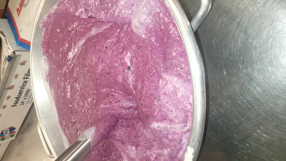 new at breakfast was a hit! In-house  yogurt smoothies w fresh fruit. Today's vanilla yogurt w strawberries &amp; blueberries &amp;we sold out. Friday banana / strawberry / Cherry vanilla &amp; the cherry vanilla taste amazing.
See you tomorrow morning at breakfast for new smoothies