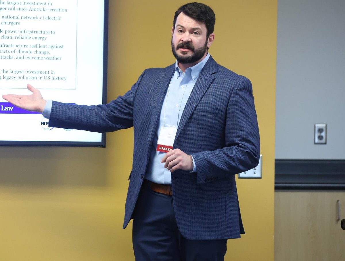 Chris Hall tweet media