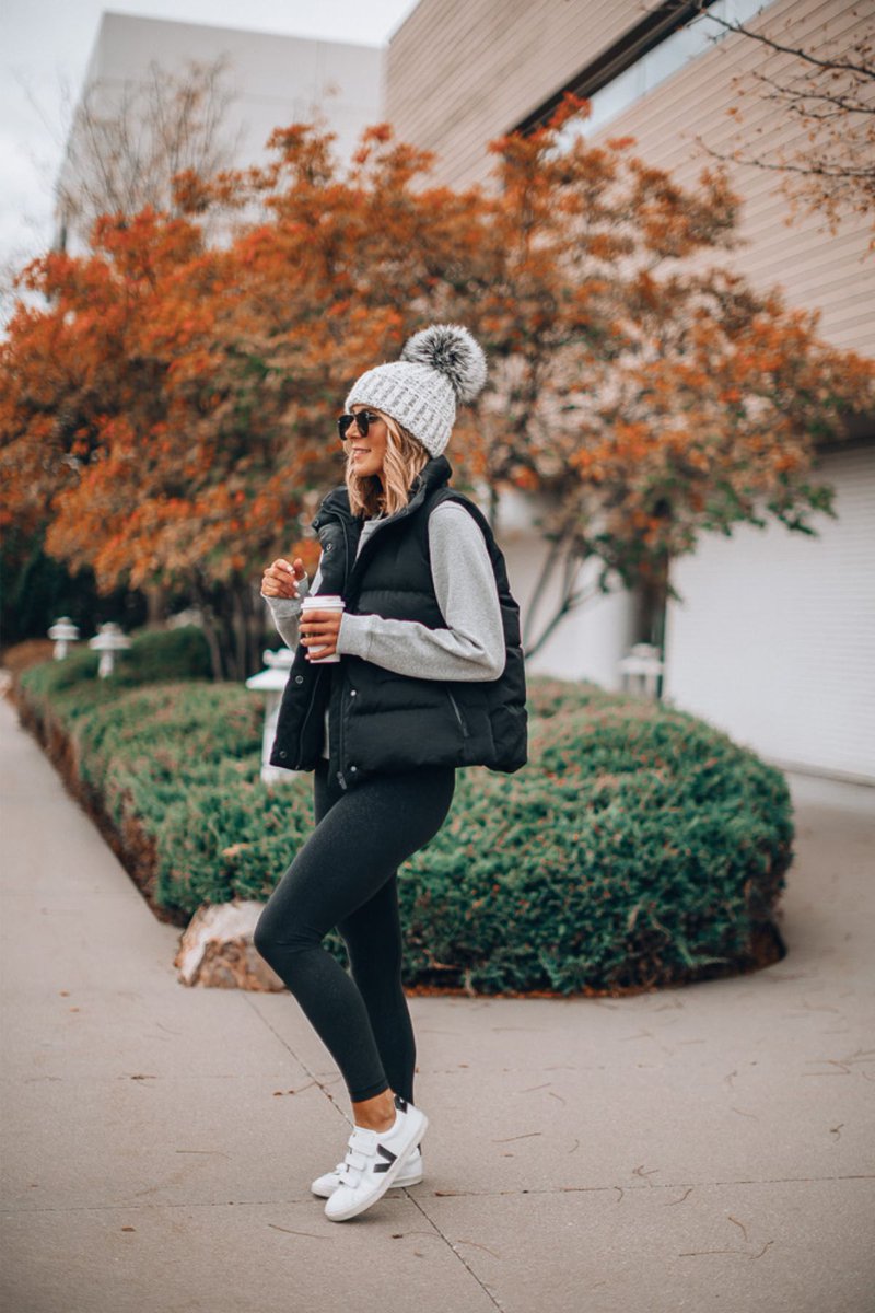 cleomadisonblog's tweet photo. 10 Winter Outfits With Leggings To Wear On Repeat https://t.co/h6Zqwz56kW #ootd #womensfashion #winterfashion https://t.co/MEv7ba7xB5