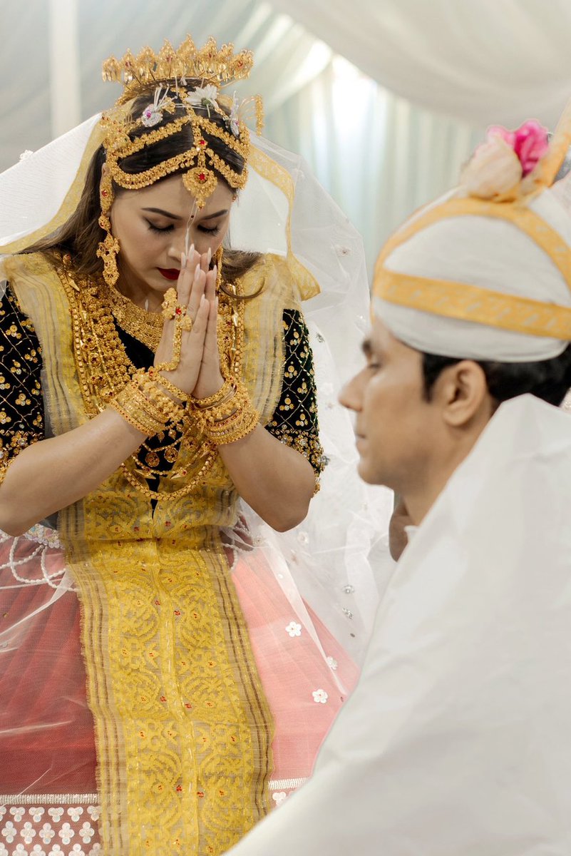sayan2024's tweet photo. Traditional Marriage,Dil Jit Liya
Congratulations 
@linlaish @RandeepHooda 
#RandeepHoodaWedding #RandeepHooda #RandeepHoodaLinLaishramWedding #RandeepLinWedding https://t.co/YgA3oi9EAd