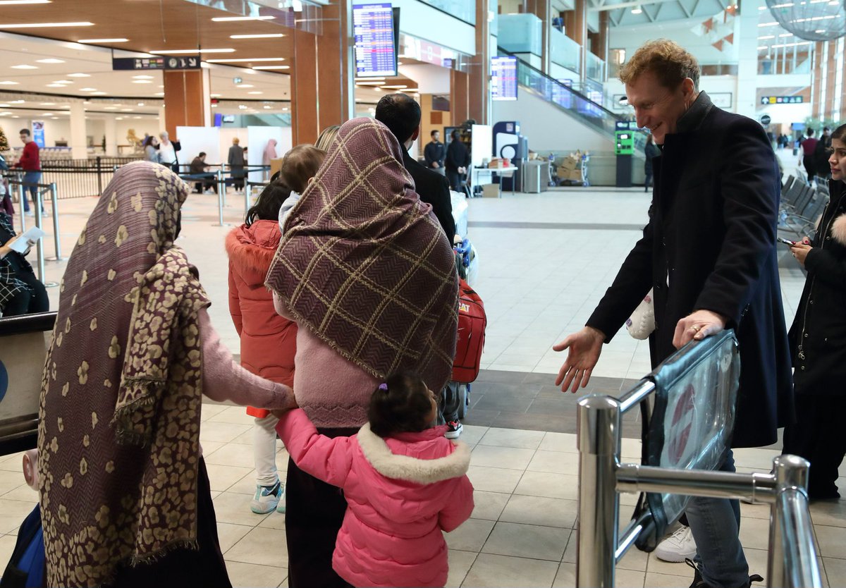 MarcMillerVM's tweet photo. Today, I welcomed 354 Afghan nationals to Halifax on a charter flight from Pakistan. They will continue their journey to 26 communities across Canada, including Calgary, Fredericton and Ottawa. Welcome home! https://t.co/oHGgTaY2Tl