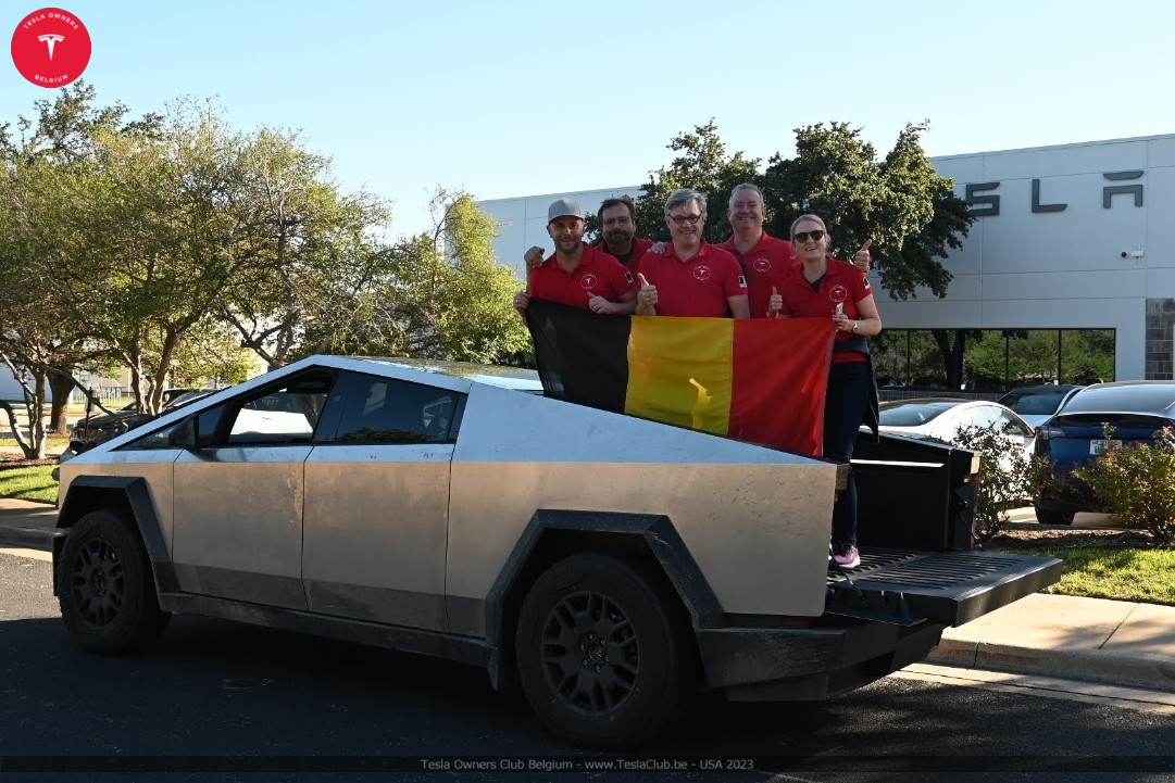 TeslaClubBE's tweet photo. #Cybertruck We can neither confirm or deny the Cargo space ... Ô wait ! #cybertruckdeliveryevent #cybertruckevent Go #Tesla #CT for Friends https://t.co/B5IWVGspa0