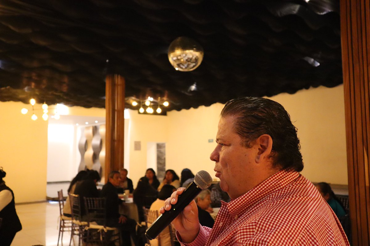 Yayocasas's tweet photo. Excelente encuentro con artesanos y artesanas de nuestro querido municipio #SanAndresCholula
¡Mi compromiso es con todos ustedes! https://t.co/0nWrepN1k3