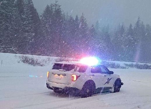 Snoqualmie Pass tweet media