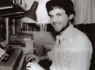 FcoTapiaFuentes's tweet photo. Una de mis influencias a la hora de escribir fue Joe Dever, y por muchas razones. Nuevo artículo.
https://t.co/Q47wrf3hT5
#escritor #influencias #blog #joedever #lonewolf #LoboSolitario #librojuegos #gamebooks https://t.co/NN7PVGpPil