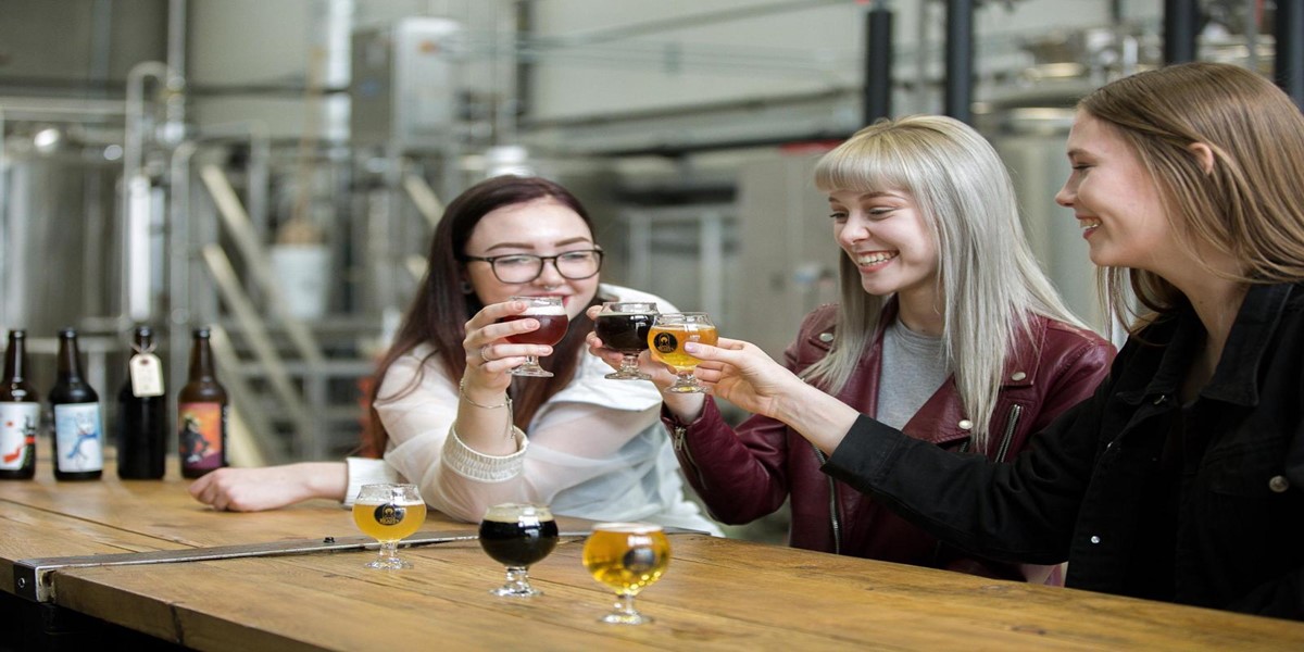 TownofWhitby's tweet photo. Cheers to Winter! With 5 local breweries - there’s lots of ways to toast the season. What's your fave?
Discover something New to Enjoy.
#explorewhitby #whitbyfoodguide @VisitYDH #whitbybreweries @DurhamTourism #discoverdurham #whitbytourism ontarioculinary @WhitbyChamber https://t.co/MmXTQ1yLsi