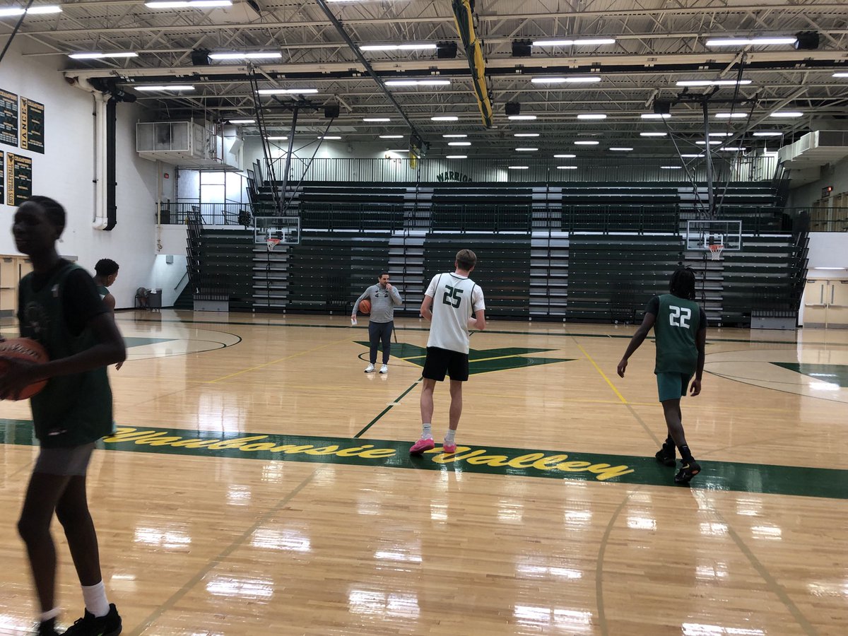 Great visit @ WV High School to share some time with Coach Schweitzer’s Staff and Players.  Lots of talented athletes, early success and a winning spirit with kids observed @ WV Basketball under his leadership.