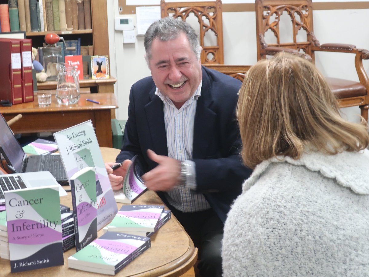 What a fascinating talk to a full house by Prof. Richard Smith this evening in Bute Museum.  Thanks so much to everyone who came along, bought Richard's book and  managed a quick chat with him too, he really enjoyed the evening and  will certainly be back!
