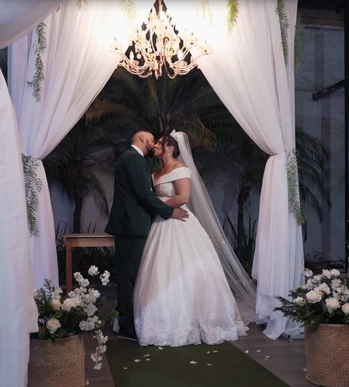 milamileiro's tweet photo. Só pra deixar registrado, meu melhor dia da vida. 👰🏻❤🤵🏻
Nosso sim no altar, dia 18 de novembro de 2023 https://t.co/aJZcSb7gzT