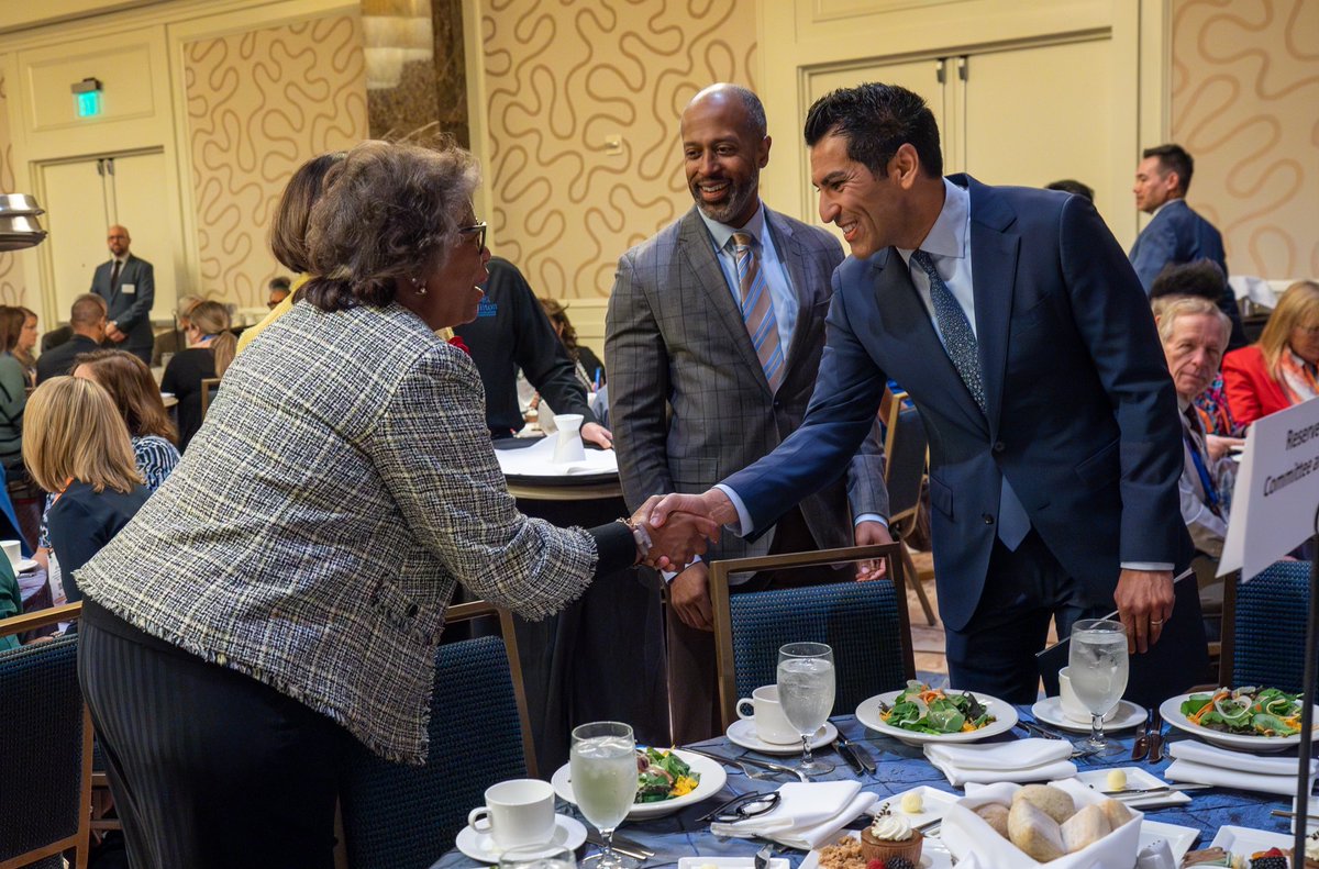 CASpeakerRivas's tweet photo. Education is key to unlocking opportunities and empowering future generations.

At yesterday’s annual California School Boards Association conference, it was clear that our journey ahead is bright and our commitment to driving positive change in education is stronger than ever. https://t.co/GhV4ZPl2I5