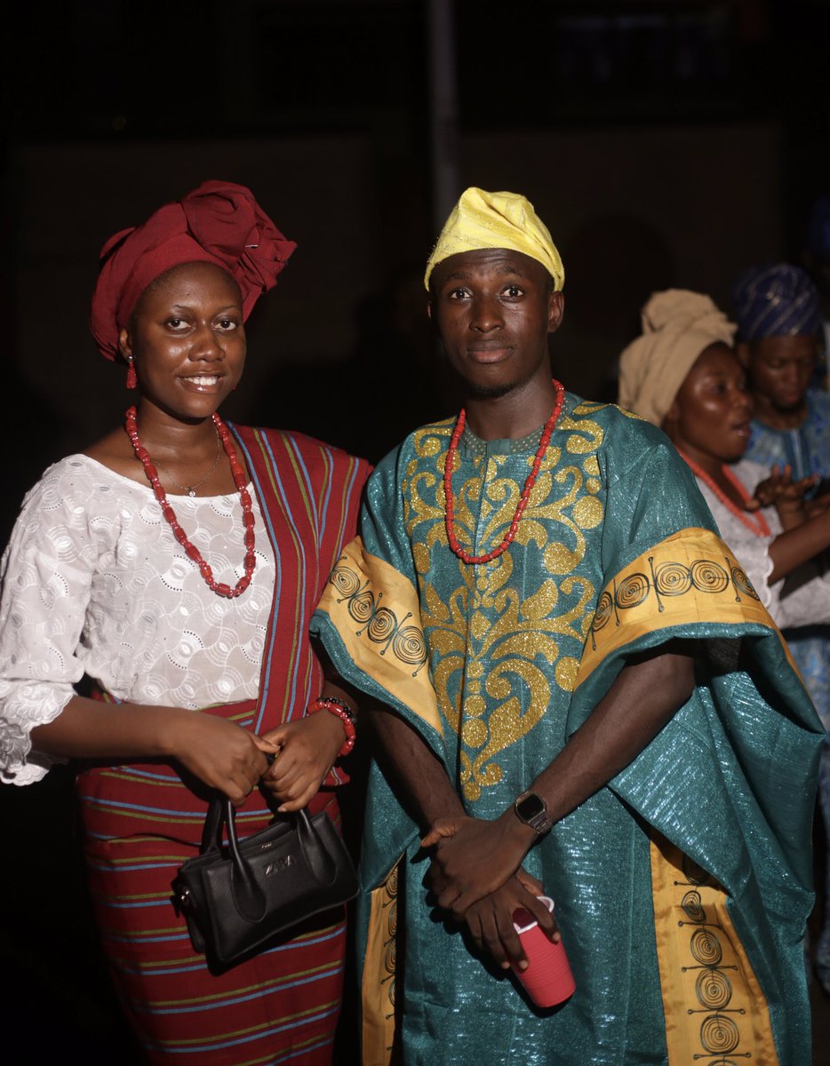 jamesphotogra__'s tweet image. Baàle and Iya Olode are here to park tonight 💃💯

Photographed by Jamesphotography📸💯
#InvictaClass22week #InvictaClass22 #classinvicta #invictatungbaDay