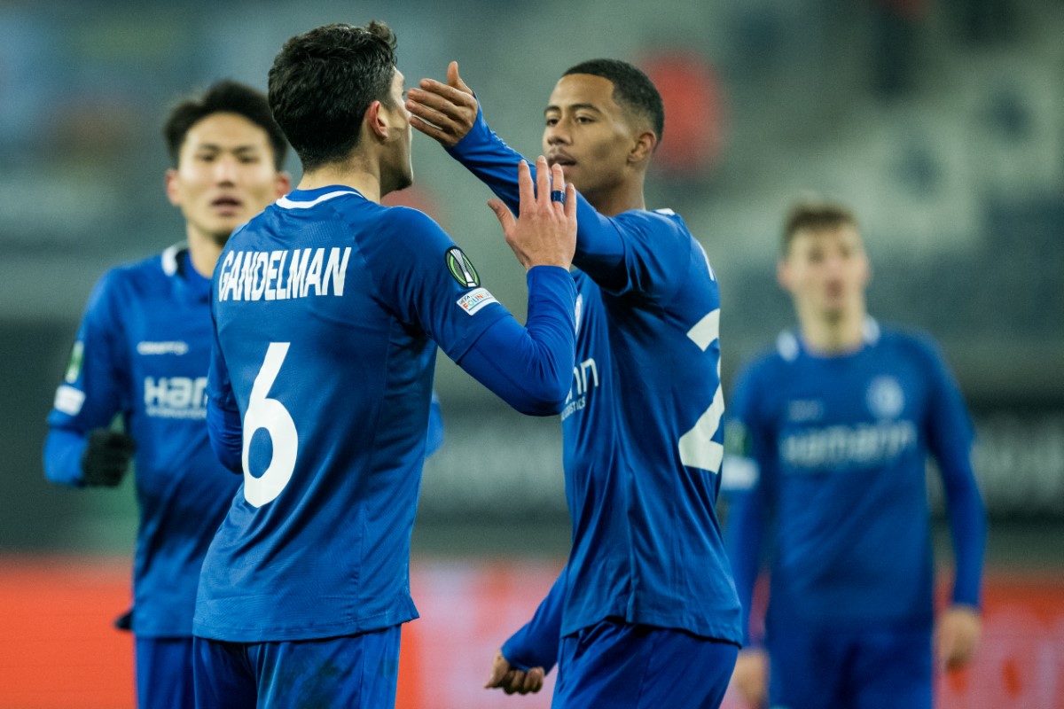 KAAGent's tweet photo. π¬Noah Fadiga: "Goal en assist doen deugd, maar onze gedachten zijn bij Paul" https://t.co/VkEIYYOhUP #GntLuh #UECL https://t.co/1HFQqq3xN1