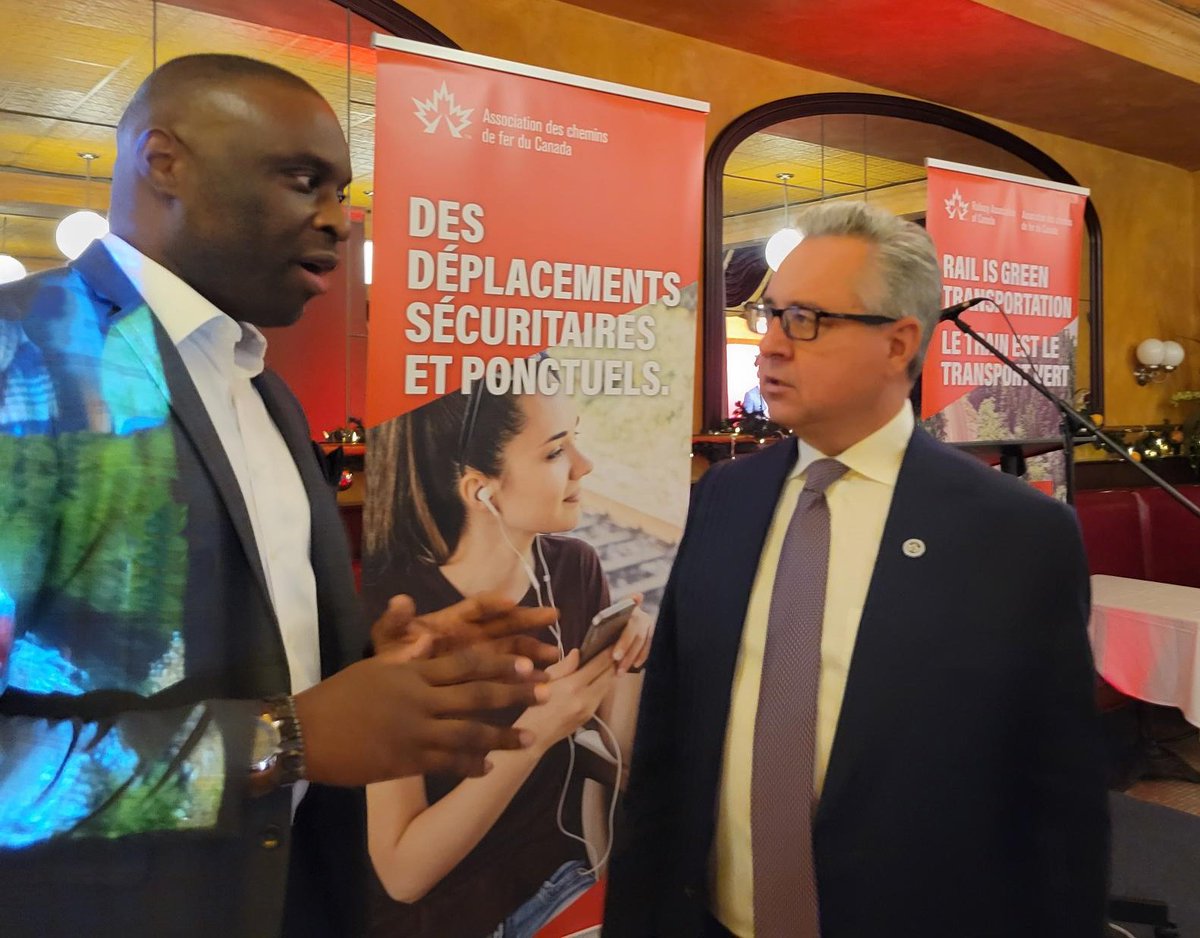 NavireRailCAN's tweet image. Our team engaged in insightful conversations with industry leaders at the 2023 Safety and Environment Awards ceremony. 

Thanks to @RailCanada for hosting this well attended and successful event, and congratulations to all the Awards winners! #Railsafety #RailNews