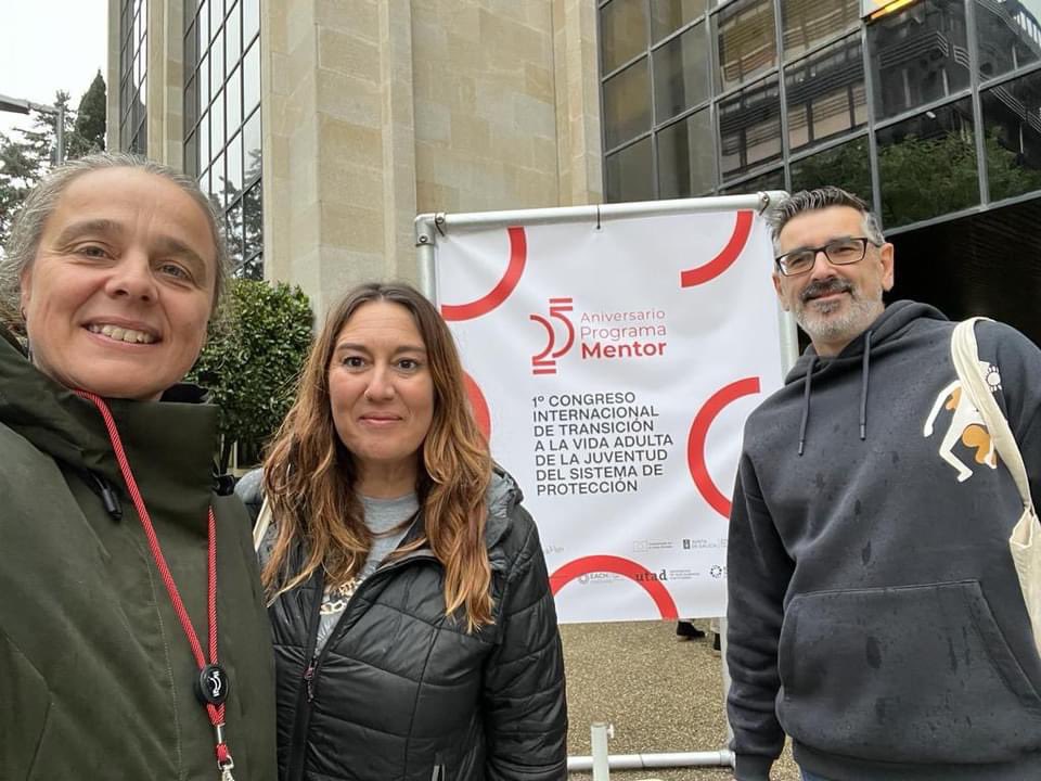 adsisvalladolid's tweet photo. 👋🏻Durante estos días se está celebrando en Ourense el I Congreso Internacional de la Transición a la Vida Adulta del sistema de protección.
El ST (cofinanciado por Iberdrola) está asistiendo.
#programaMentor #Fundacionadsis 
@igaxes_ong 
@iberdrola https://t.co/gD2QmsSKsM