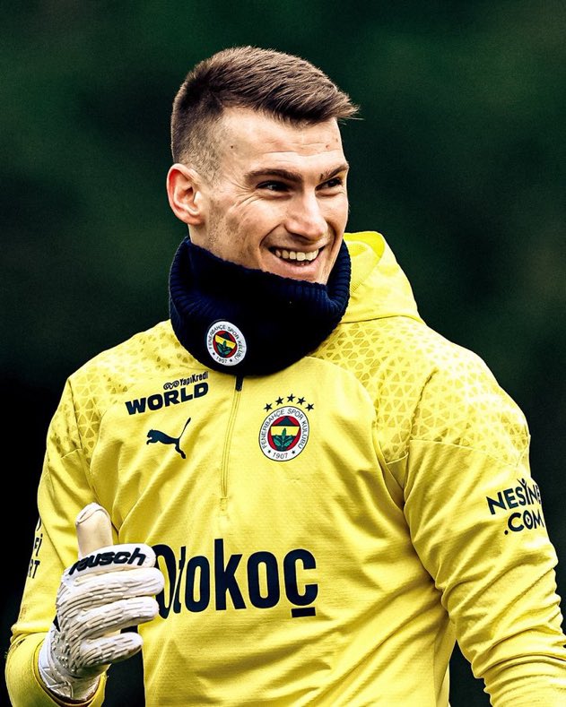 FenerOffice's tweet photo. Olmasan fark yiyecektik baba, eyvallah! https://t.co/JESIONkmtS