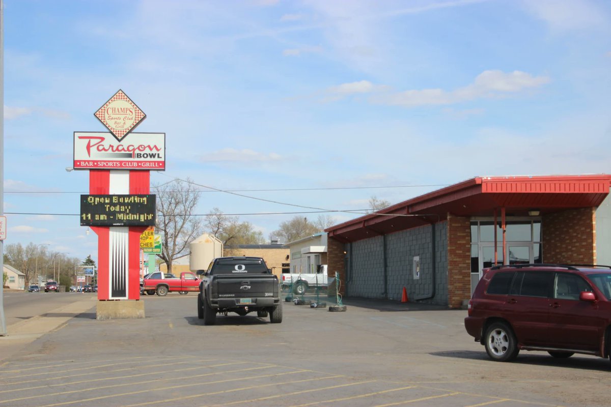 @NAIABall Best place to eat was in a bowling alley. Dickinson, ND