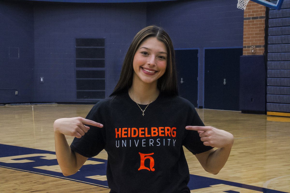 #Committed !! So beyond excited for the next 4… #GoBerg 🧡 @CoachRachFerri @bergwbb <a href="/ClarkstonGBB/">ClarkstonGBB</a> @PR1DE2024BBall
