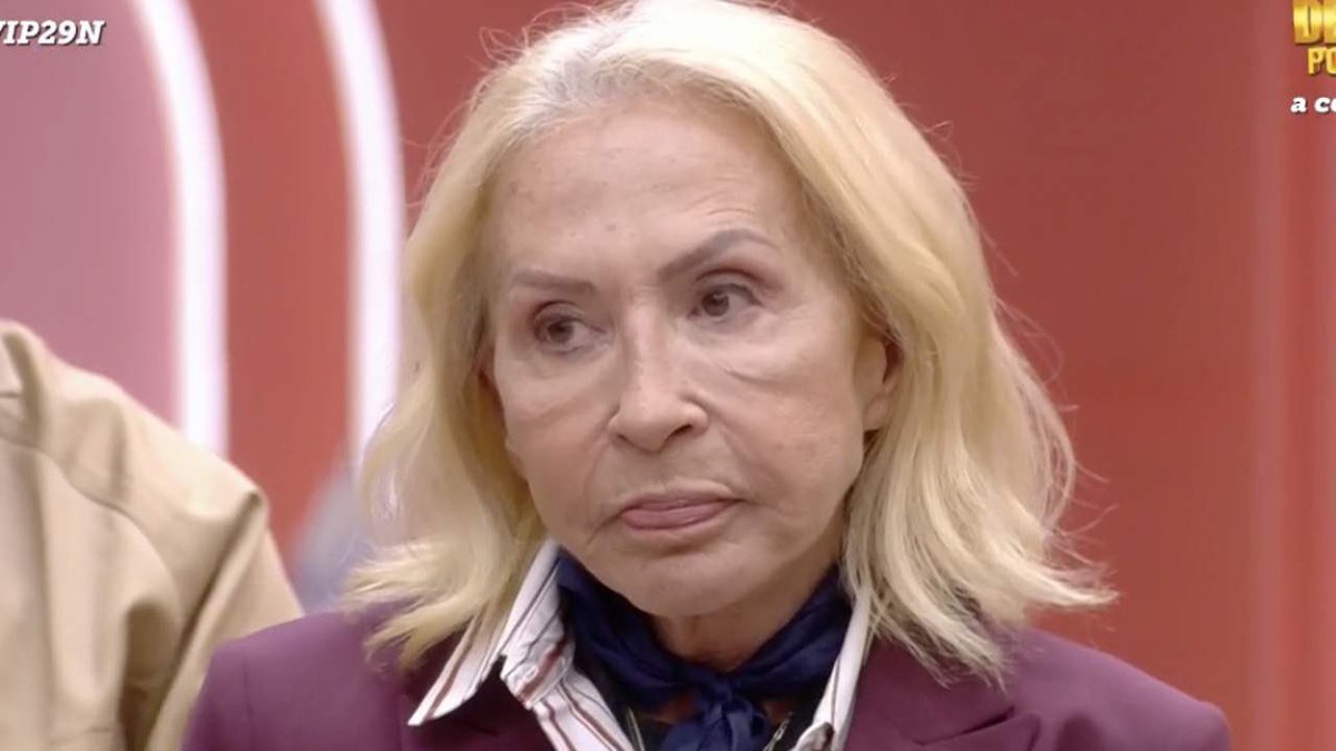 mariapatinocdf_'s tweet photo. con quien vas? #GHVIPGala12

🔄 NAOMI Y PILAR
❤️ LAURA BOZZO https://t.co/OjsxmL4UwU