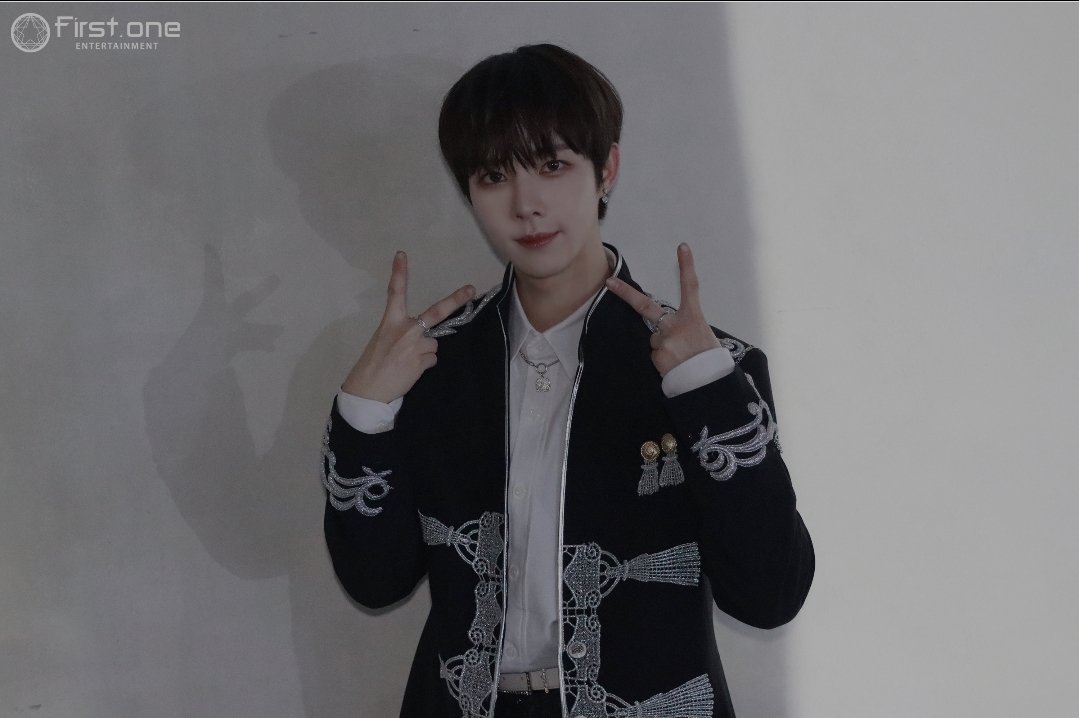 JewonFrance_'s tweet photo. [jewon-제원]

Thread des photos prises sur le tournage de la vidéo performance de #LikeACrazy (3/3)

#JEWON #NINEi #나인아이 #제원 https://t.co/uWVsC8k3as