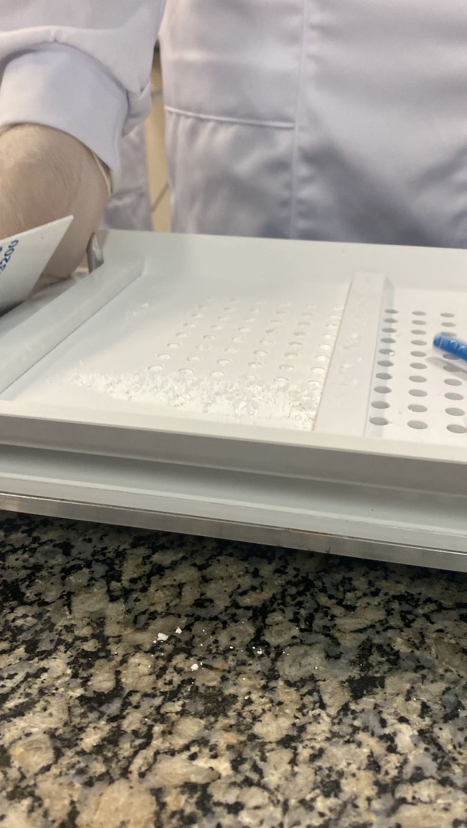 phmynotes's tweet image. ⋆ ˚👩‍🔬💊｡⋆୨୧˚ prática de farmacotécnica- preparação de Cápsulas.