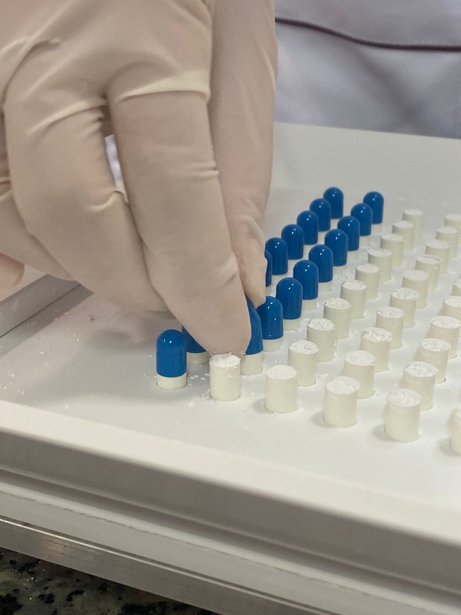 phmynotes's tweet image. ⋆ ˚👩‍🔬💊｡⋆୨୧˚ prática de farmacotécnica- preparação de Cápsulas.