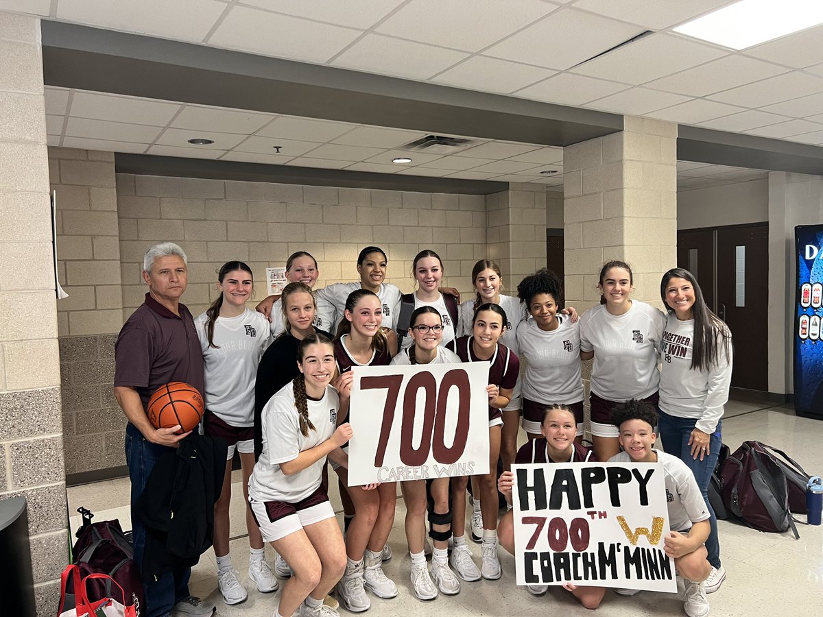 7️⃣0️⃣0️⃣th win
Flour Bluff 57, Mansfield Legacy 50
Congratulations Coach Mcminn. This is an incredible milestone and you deserve the spotlight to celebrate the moment.
<a href="/bluff_sports/">Flour Bluff Athletics</a> <a href="/ChrisThomasson7/">Chris Thomasson - KIII Sports</a> <a href="/LarissaLiska/">Larissa Liska</a> <a href="/qmartinez/">Quinton Martinez</a> @Caller_Len <a href="/reycastillo361/">Rey Castillo</a> <a href="/ChrisSteinbruck/">Chris Steinbruck</a> <a href="/ClyntElwood/">Clynt Elwood</a>